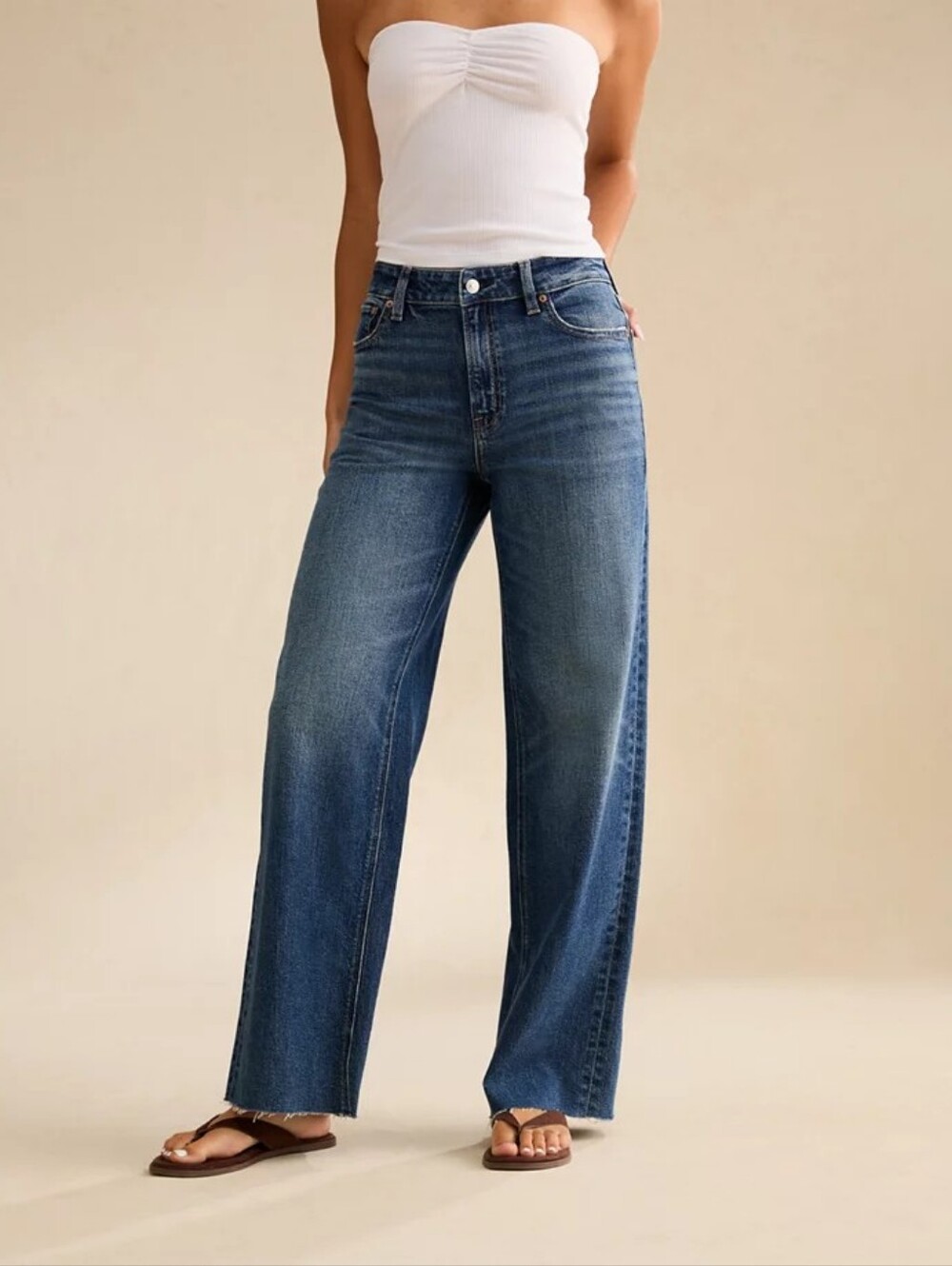PRICE FIRM 🍓 American Eagle Baggy Light Wash Jean
